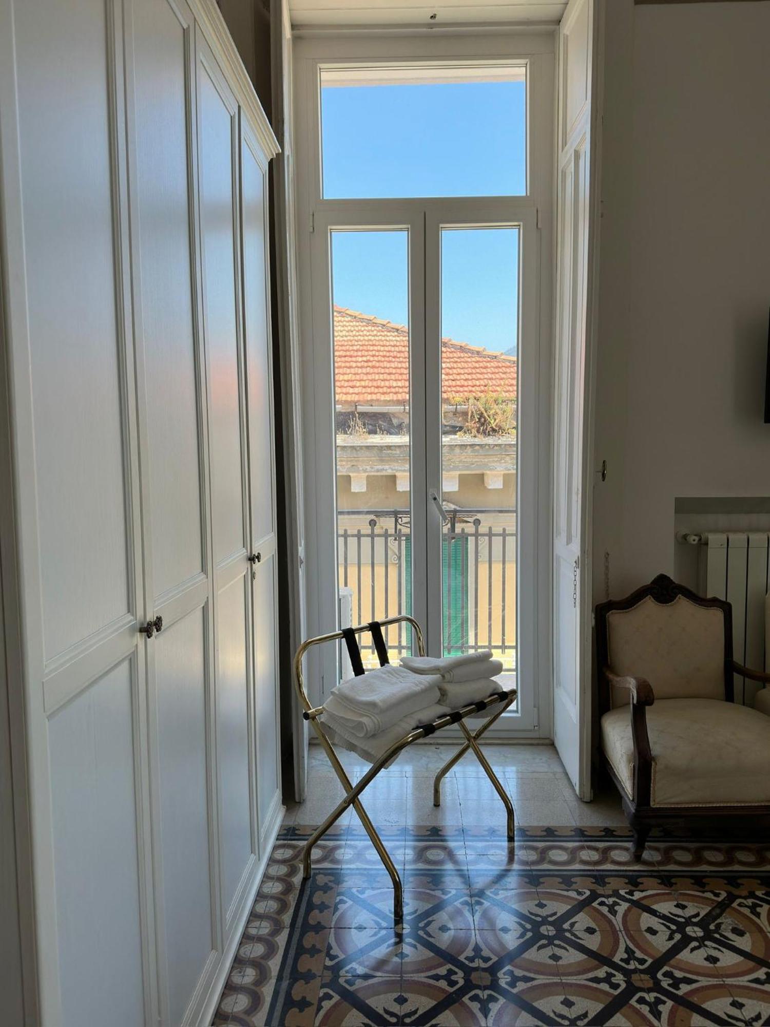 L'Una Di Notte Salerno Luaran gambar